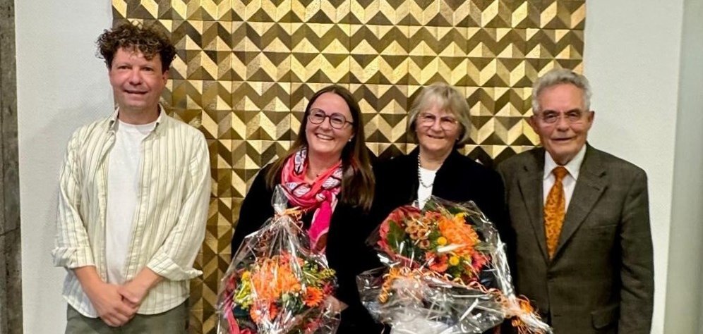Das Bild zeigt Spender Helmut Kaufmann mit seiner Frau und den beiden Kindern.
