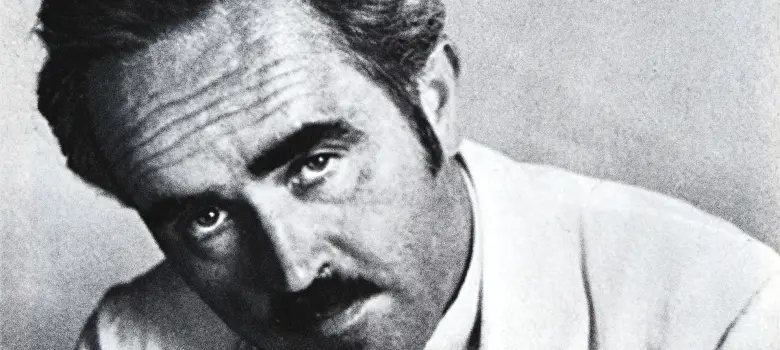 Das Bild zeigt eine schwarz-weiß-Aufnahme von Hans Vogt.