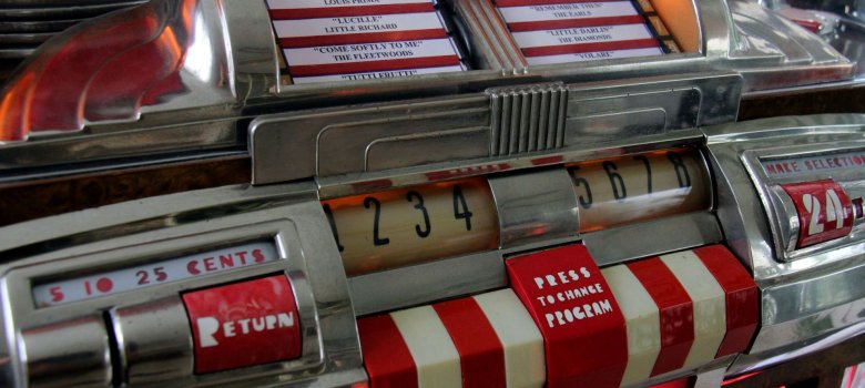 Wurlitzer Jukebox - Auswahlbereich Auf dem Foto ist Teil eines Auswahlbereichs einer Wurlitzer Jukebox zu sehen.