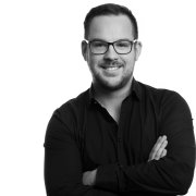 Das Bild zeigt Lars Hermsdorfer.