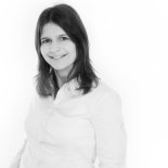 Das Bild zeigt Sabine Schödel.