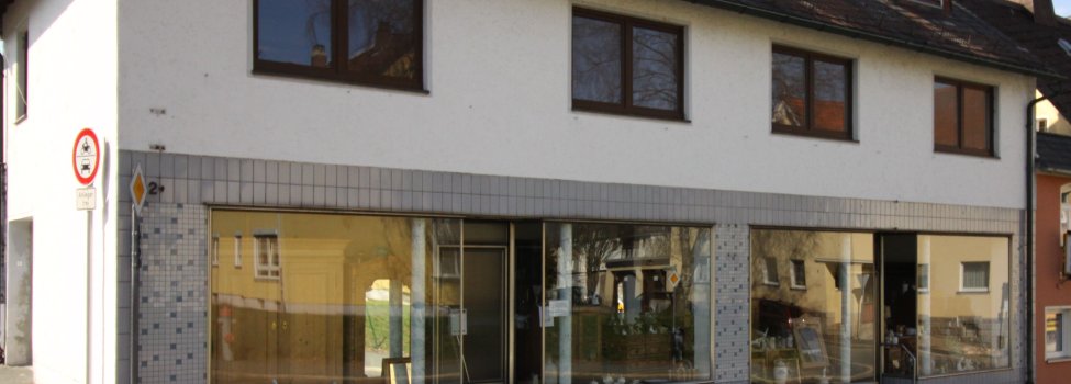 Das Bild zeigt die Außenansicht des Anwesens Schützenstraße 22.