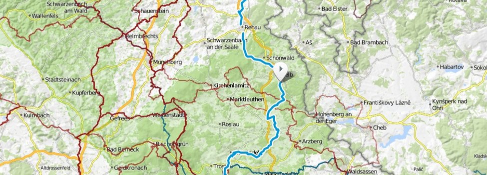 Die Grafik zeigt eine Karte, auf der der Europäische Fernwanderweg mit blau markiert ist.
